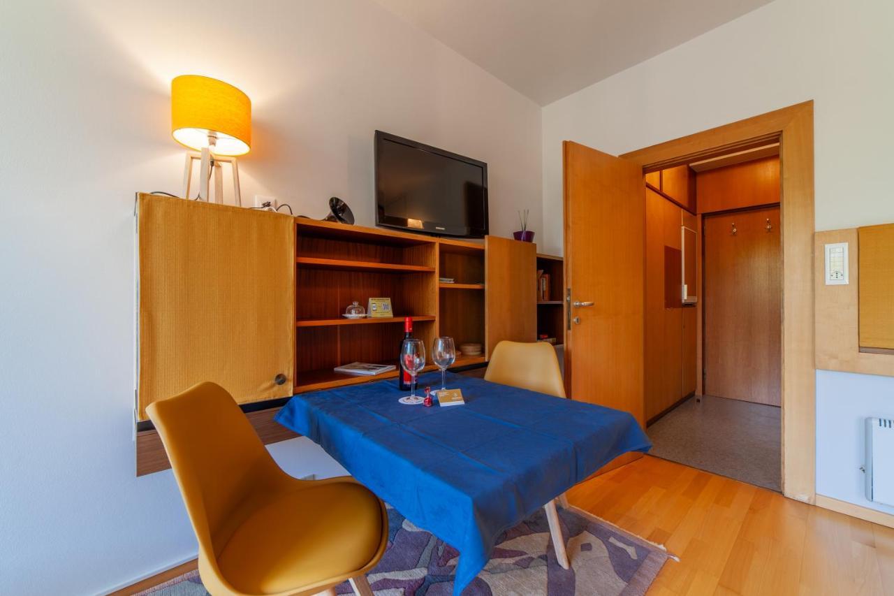 Appartamento Indaco Armonya Merano Bagian luar foto